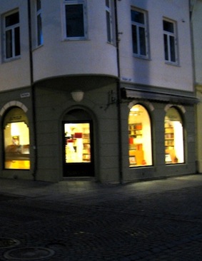 Serieantikvariatet - Ålesund.jpg